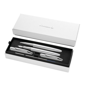 Zestaw piśmienniczy Jazz Noble Elegance silver pióro wieczne + pióro kulkowe Pelikan (400197476)