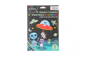 Wydrapywanka Kidea świecąca w ciemności kosmos
